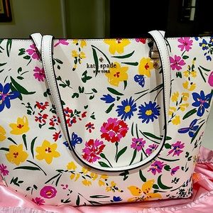 COPY - Kate Spade  New York floral tote